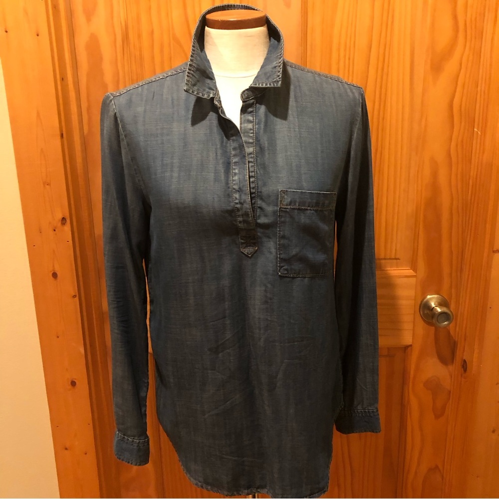 Cloth and Stone Denim Shirt -size M